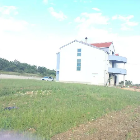 Διαμέρισμα Niko *